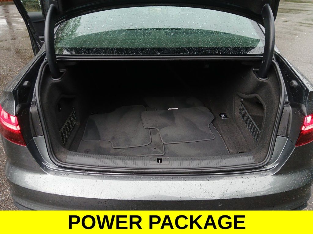 Vehicle image 11 of 29