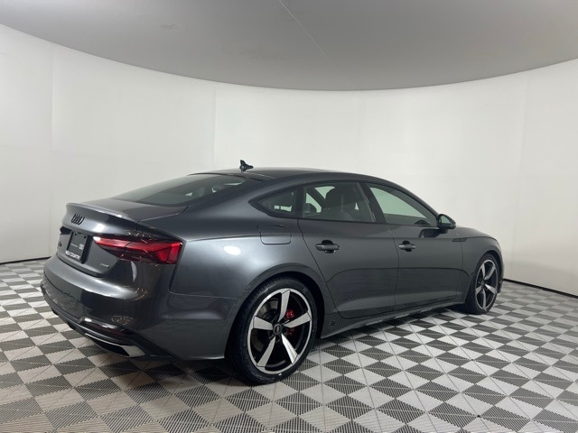 Vehicle image 4 of 29
