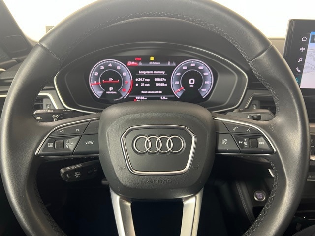 Vehicle image 20 of 29