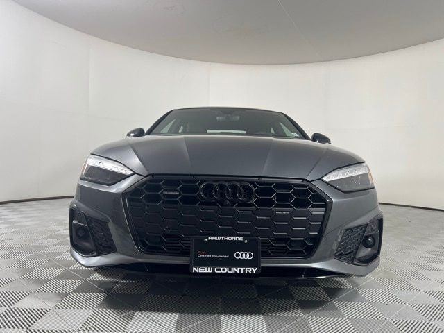 Vehicle image 23 of 29
