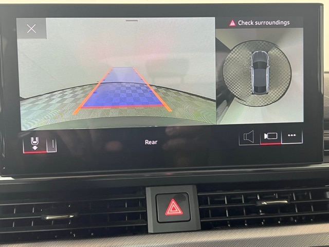 Vehicle image 22 of 29