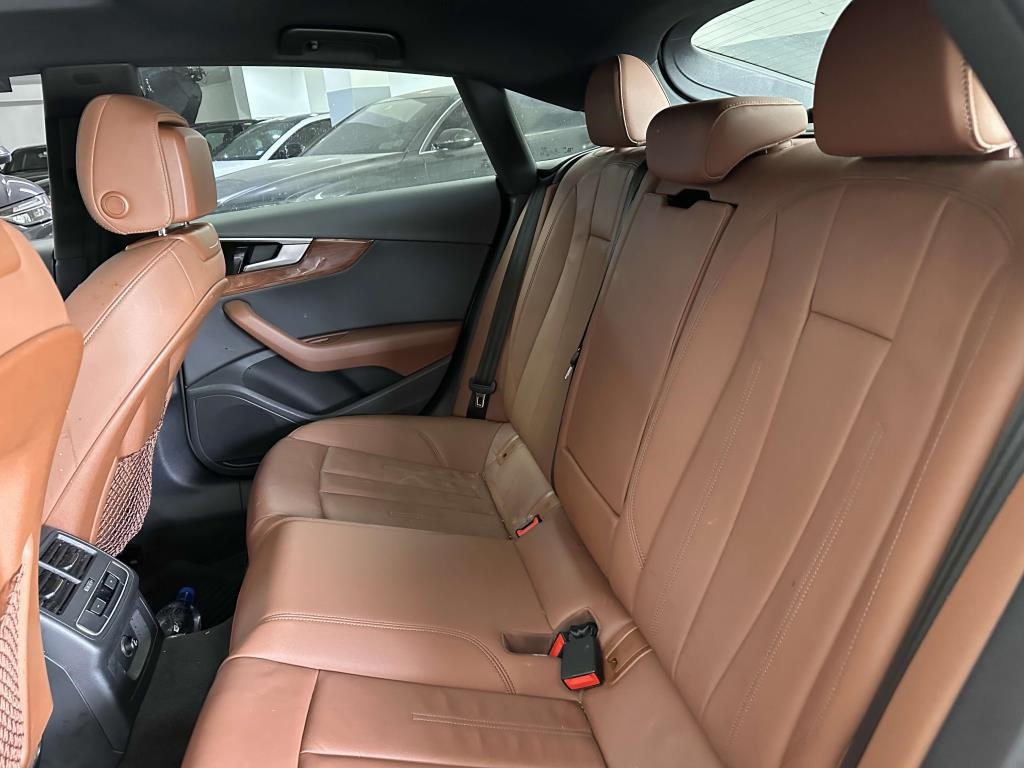 Vehicle image 12 of 33