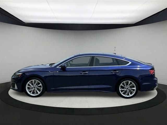 Vehicle image 7 of 26