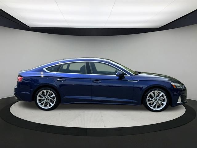 Vehicle image 4 of 26