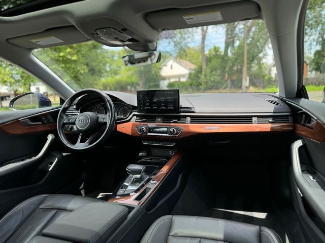 Vehicle image 18 of 26