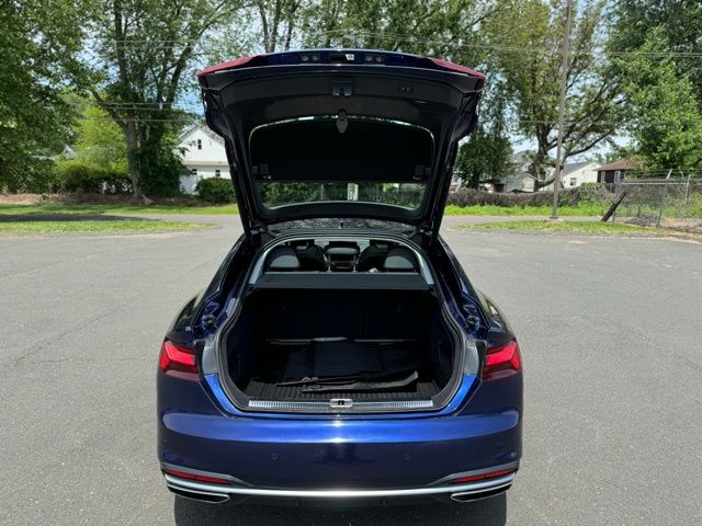 Vehicle image 25 of 26