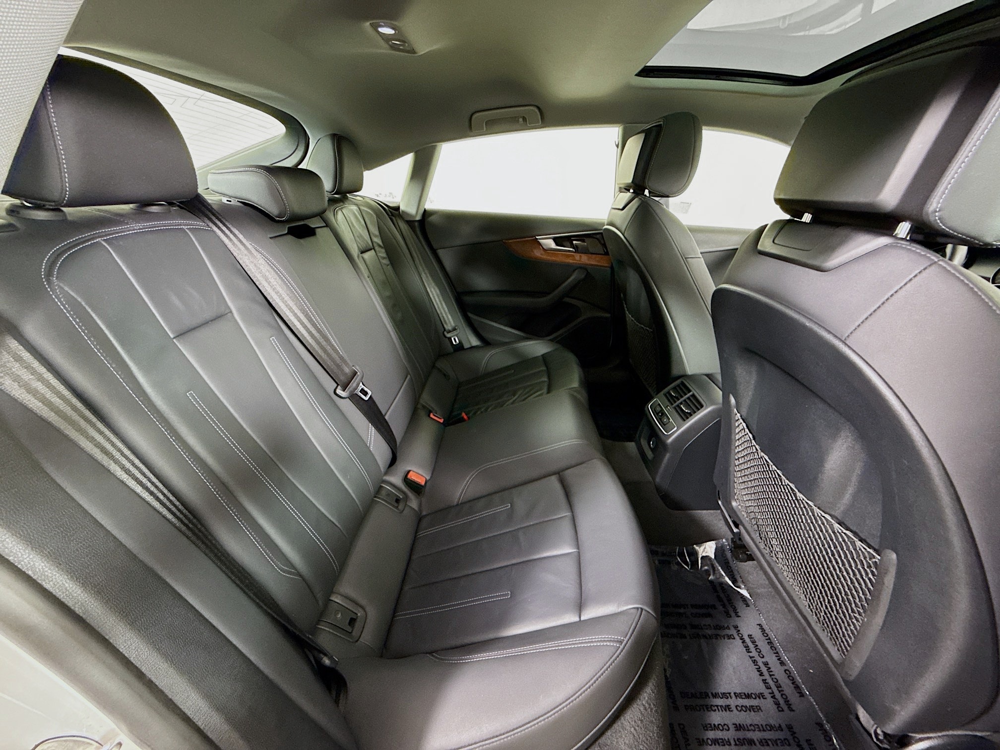 Vehicle image 25 of 39