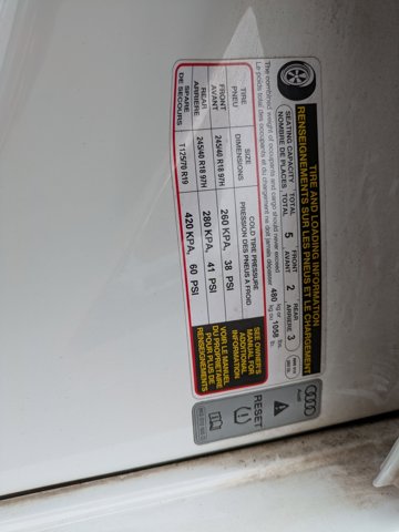 Vehicle image 24 of 29