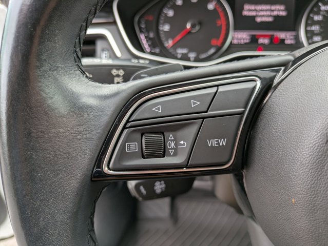 Vehicle image 26 of 29