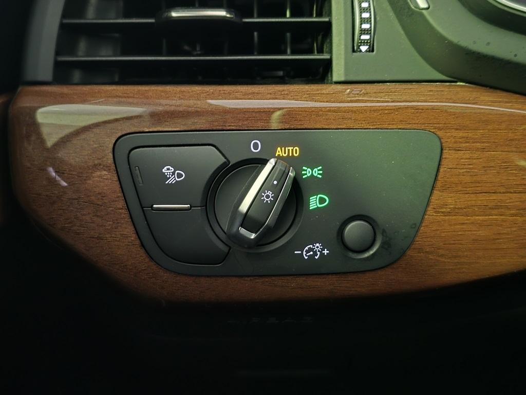 Vehicle image 29 of 29