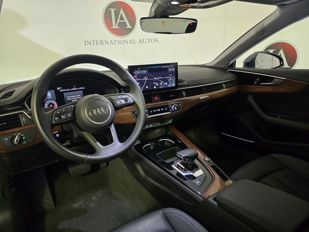 Vehicle image 16 of 29