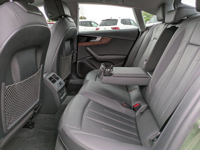 Vehicle image 12 of 28