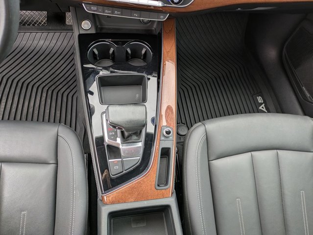 Vehicle image 20 of 28