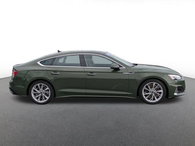 Vehicle image 3 of 28