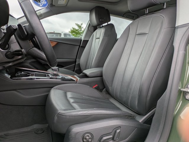 Vehicle image 10 of 28