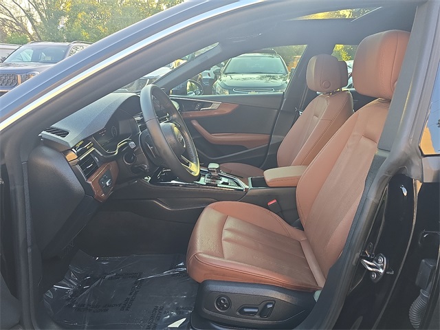 Vehicle image 11 of 30