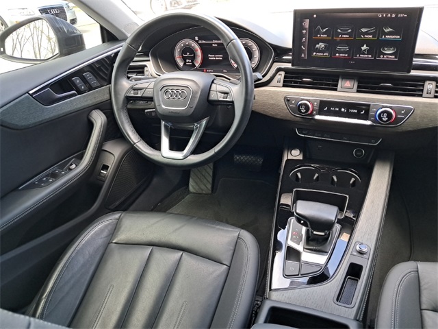 Vehicle image 23 of 27