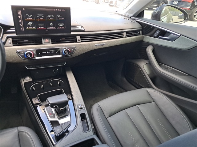 Vehicle image 22 of 27