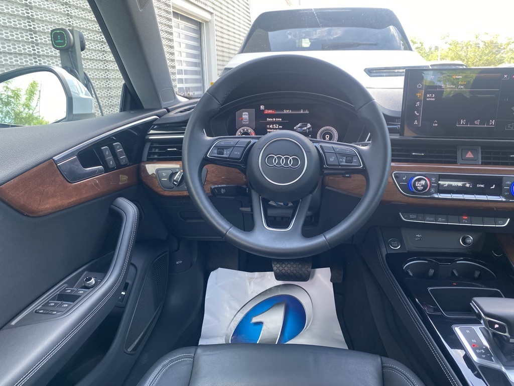 Vehicle image 12 of 51