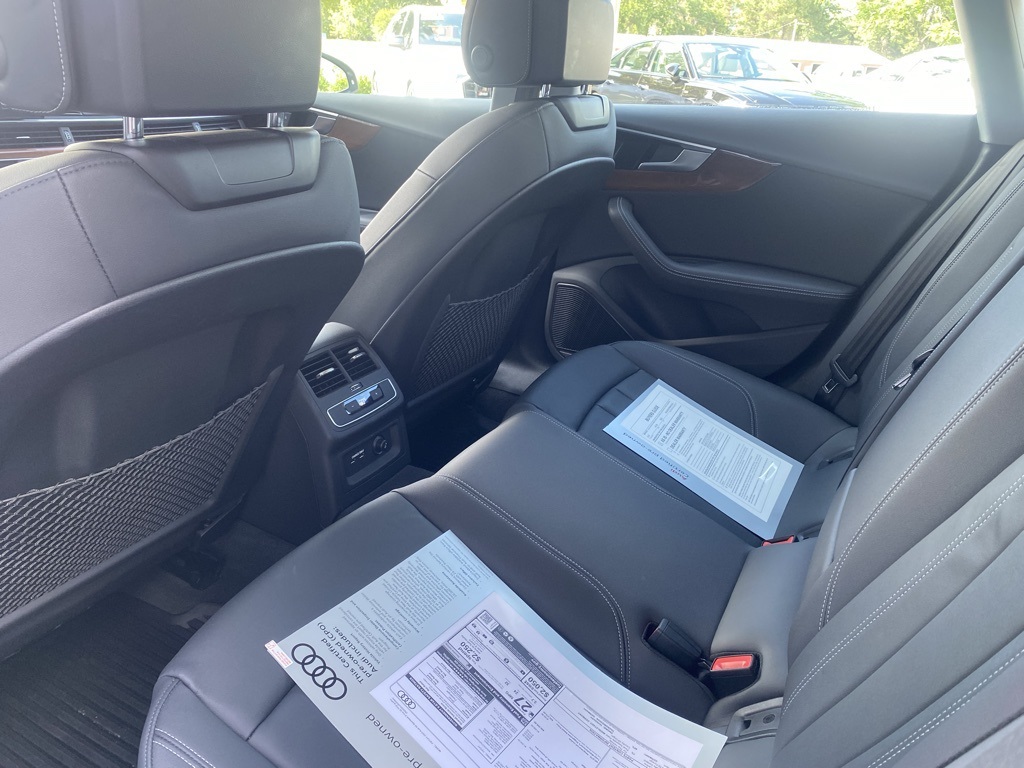 Vehicle image 41 of 51