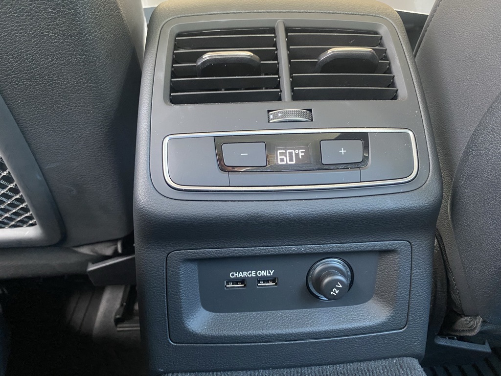Vehicle image 45 of 51