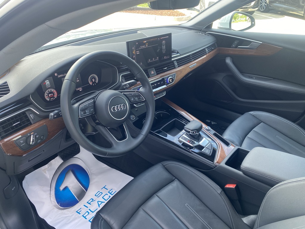 Vehicle image 11 of 51