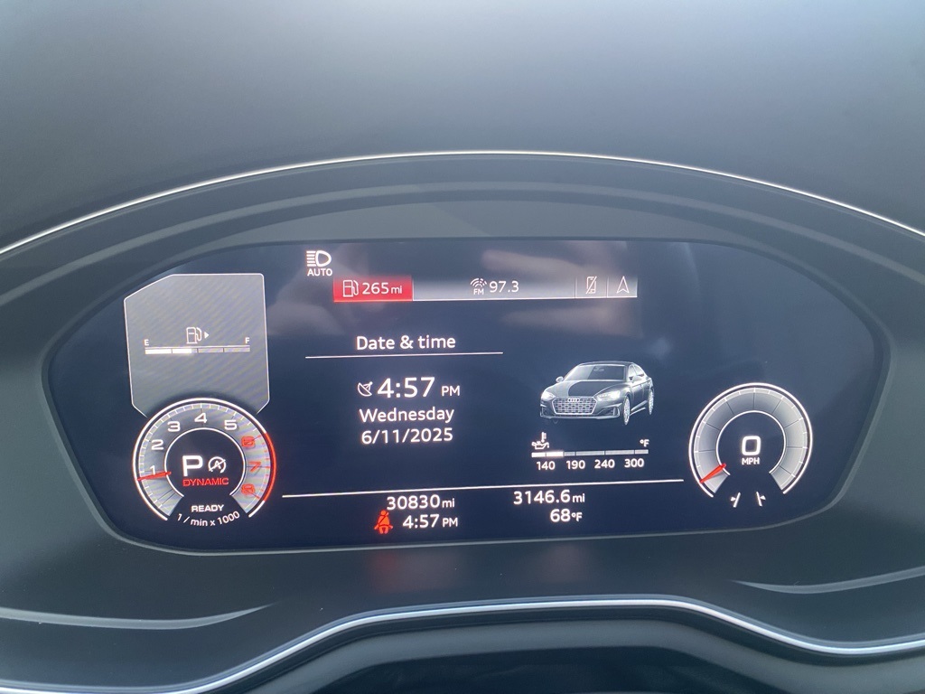 Vehicle image 26 of 51