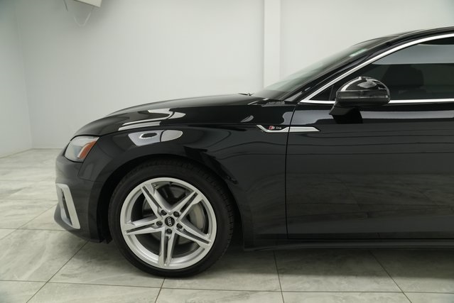 Vehicle image 14 of 44