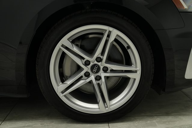 Vehicle image 42 of 44