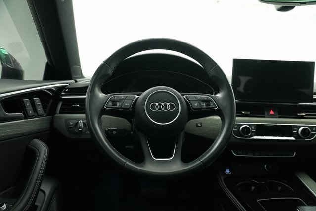 Vehicle image 25 of 44