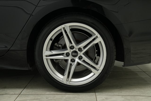 Vehicle image 43 of 44