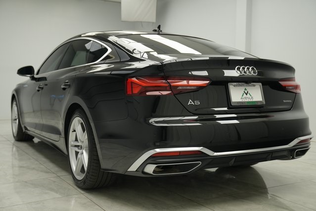 Vehicle image 9 of 44