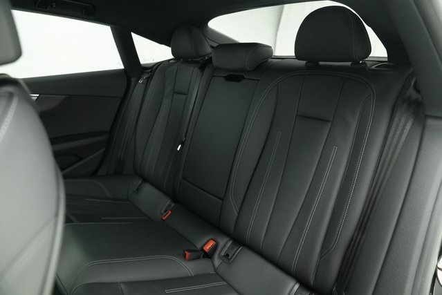Vehicle image 22 of 44