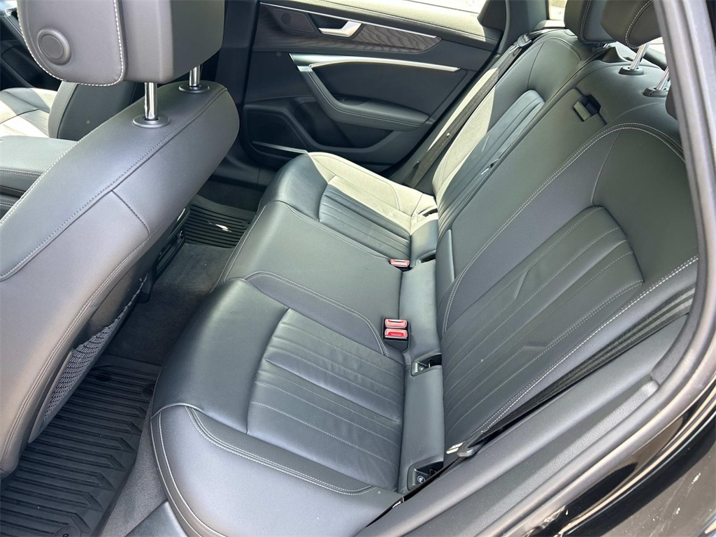Vehicle image 12 of 39