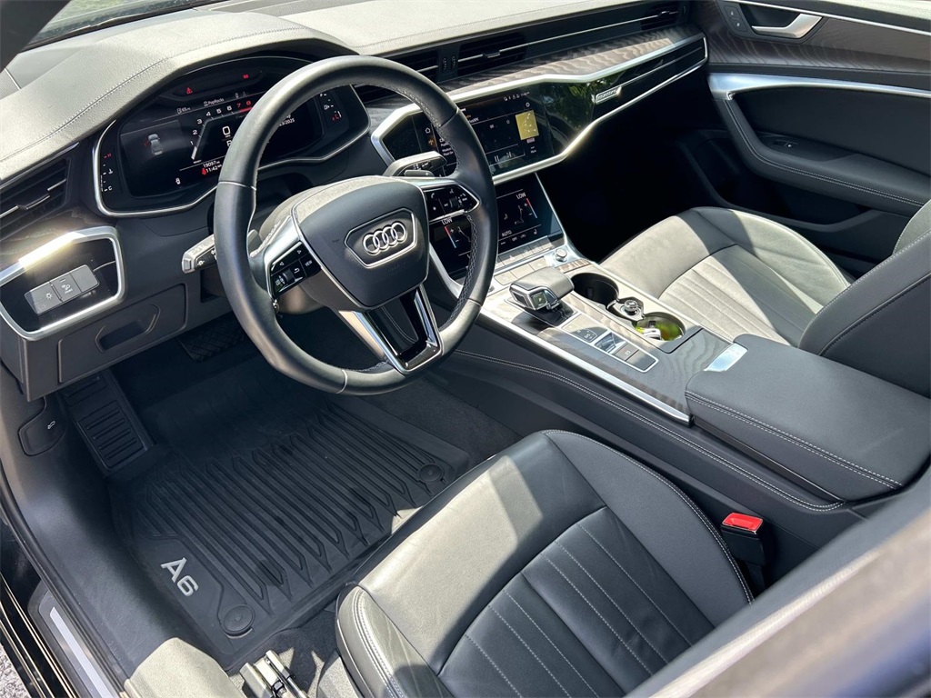 Vehicle image 13 of 39