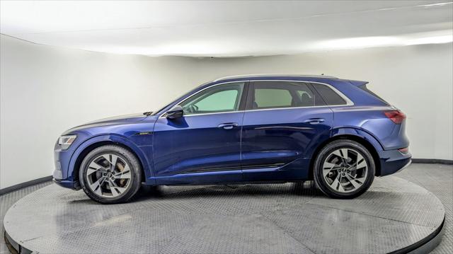 2022 Audi e-tron Premium Image 9 of 36