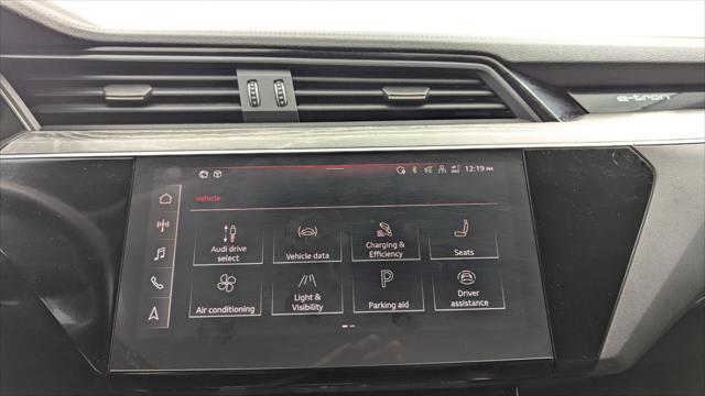 2022 Audi e-tron Premium Image 22 of 36