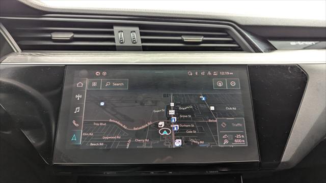 2022 Audi e-tron Premium Image 21 of 36