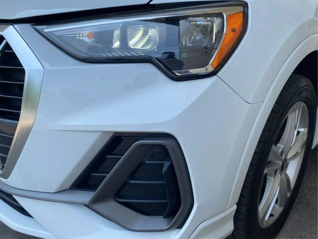 Vehicle image 24 of 45
