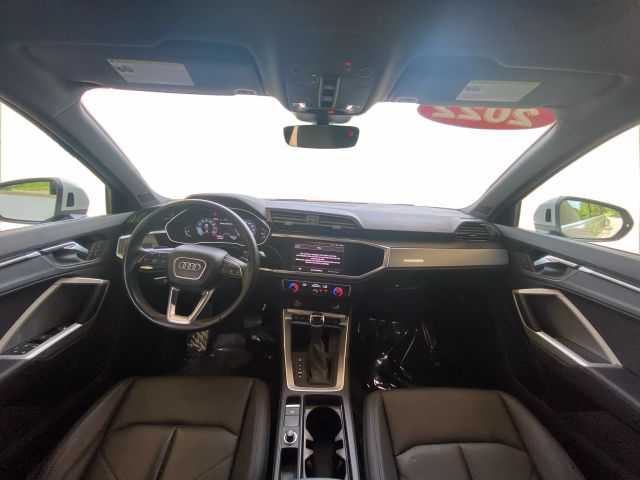 Vehicle image 13 of 45