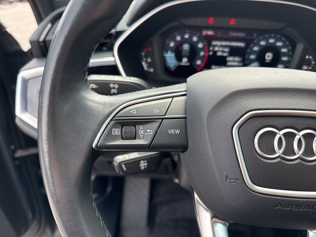 Vehicle image 25 of 34