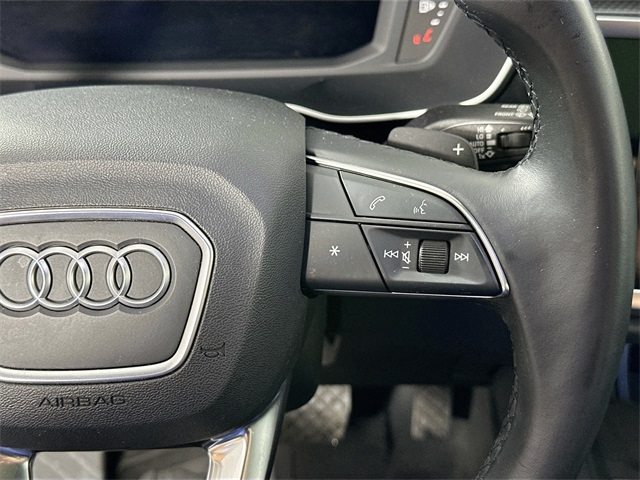 Vehicle image 22 of 39