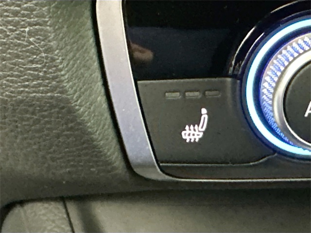 Vehicle image 17 of 39
