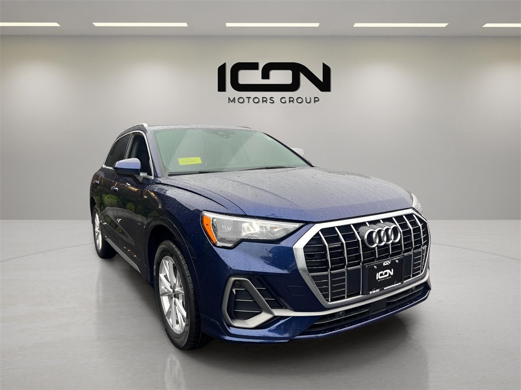 Vehicle image 2 of 34