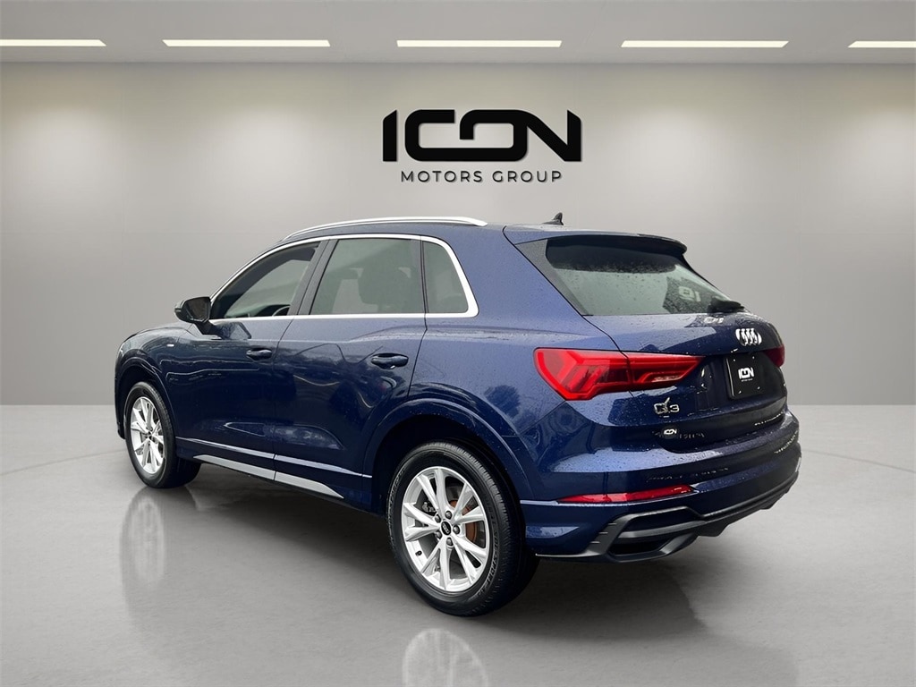 Vehicle image 6 of 34