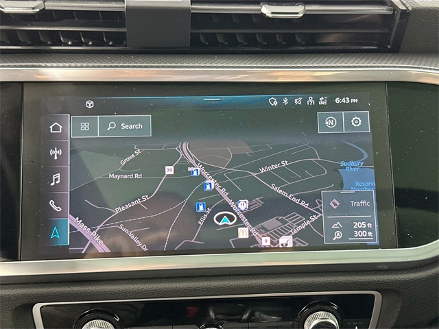 Vehicle image 11 of 42