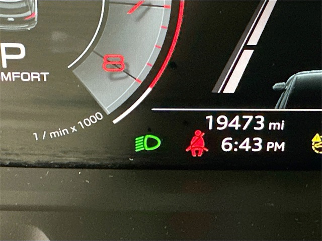 Vehicle image 16 of 42