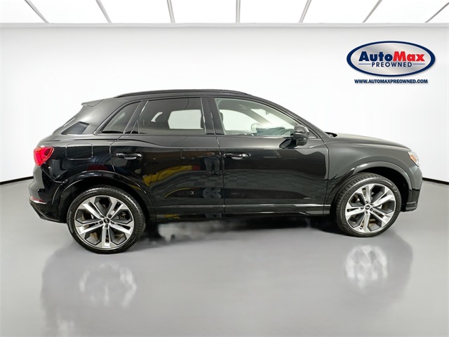 Vehicle image 3 of 42