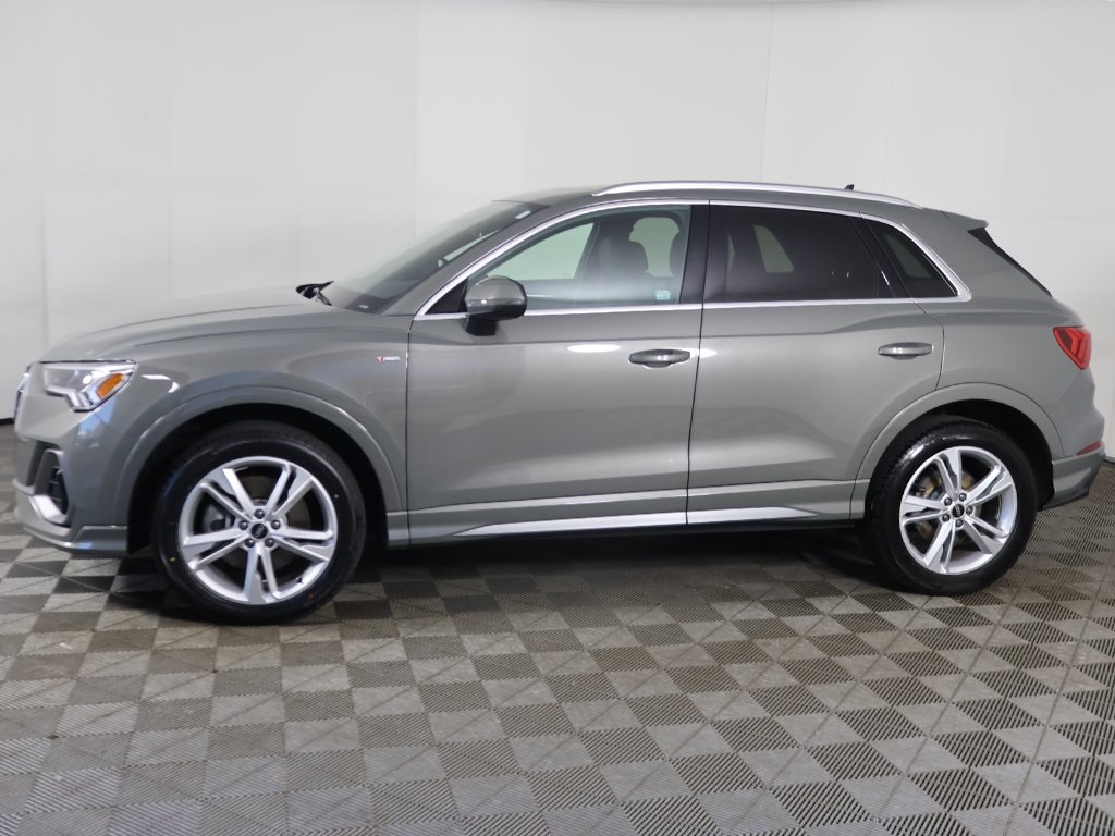 2022 Audi Q3 S Line Premium Plus Image 11 of 62