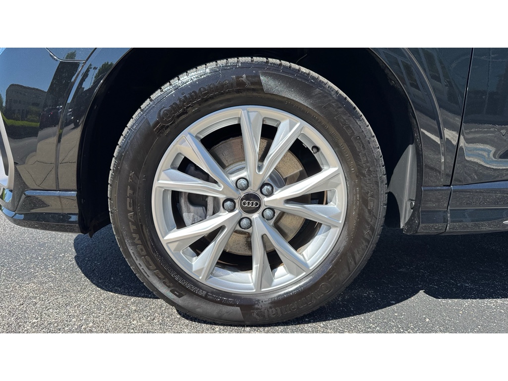 Vehicle image 30 of 31
